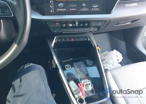 2022 Audi A3 Premium 40 Tfsi Front-Wheel Drive S Tronic z USA, uszkodzony, nr VIN WAUAUDGY3NA102239